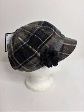 New Mucros Newsboy Cap Womens One Size Gray Beige Wool Plaid Hat Leather Flower